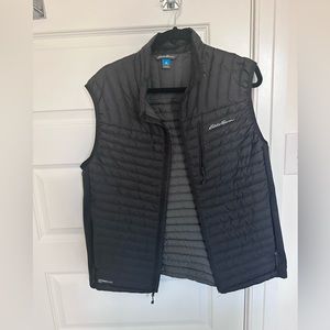Men’s Eddie Bauer ascent vest - medium
